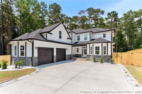 995 E Central Ave, Raeford, NC 28376