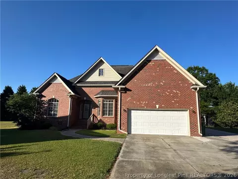 510 Cherry Ln, Lumberton, NC 28358