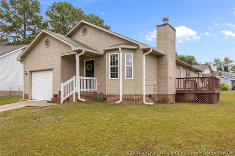 1421 Matilda Ct, Fayetteville, NC 28304