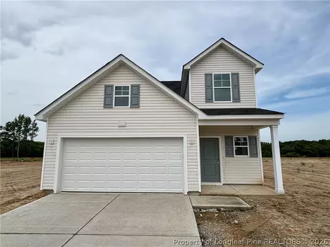 207 Hallwood Dr, Pikeville, NC 27863