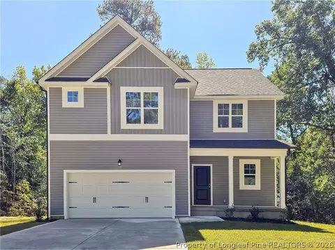 385 Appaloosa Dr, Spring Lake, NC 28390