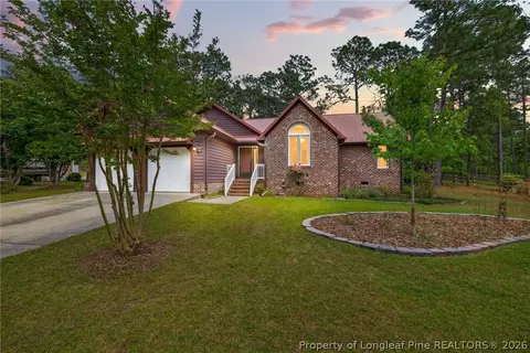 30 Racquet Ct, Sanford, NC 27332