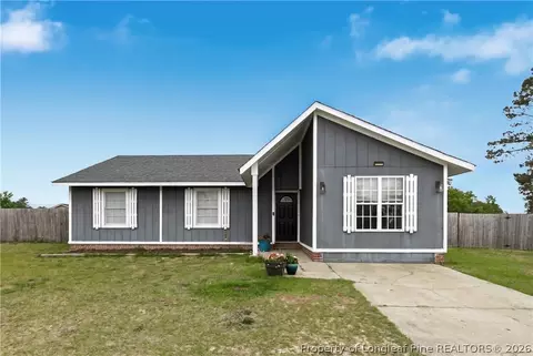 6300 Bretton Woods Dr, Hope Mills, NC 28348