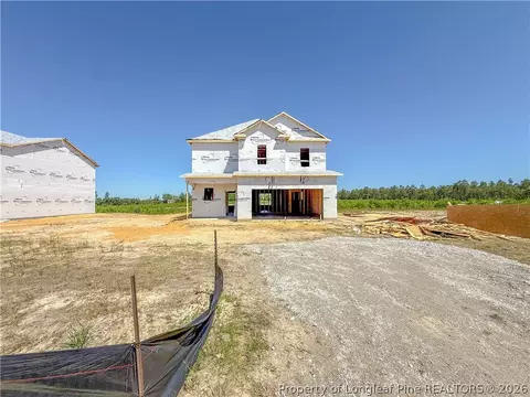 194 Ashley Heights Dr, Aberdeen, NC 28315