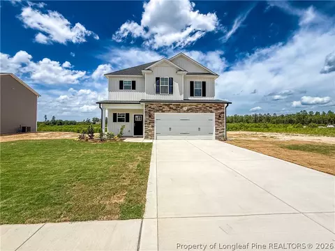 194 Ashley Heights Dr, Aberdeen, NC 28315