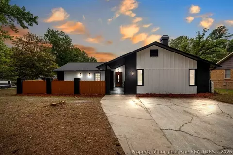732 Sarazen Dr, Fayetteville, NC 28303