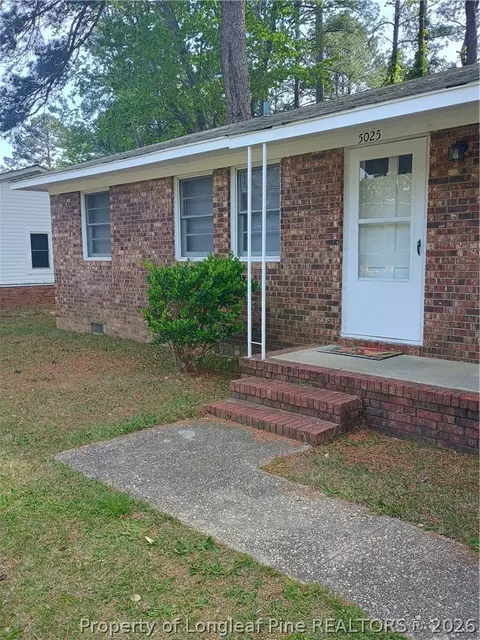 5025 Houston Rd, Fayetteville, NC 28311