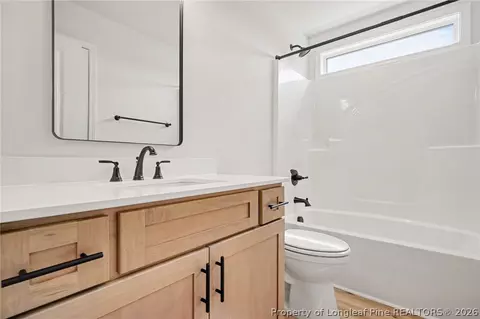 Bath - 121 Evelene Way, Clinton, NC 28328 photo 4 of 4