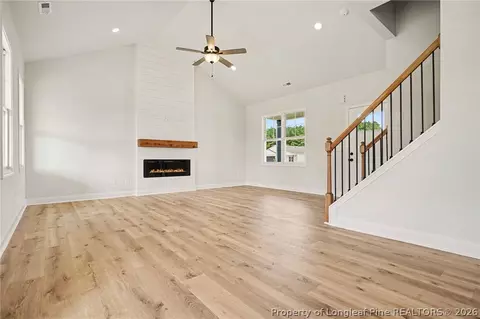 Living - 121 Evelene Way, Clinton, NC 28328 photo 3 of 3