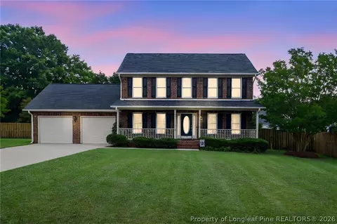 28 E Coyt Cir, Spring Lake, NC 28390