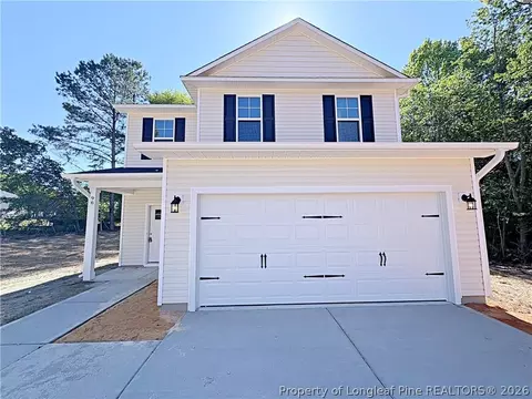 96 Montana Ln, Spring Lake, NC 28390