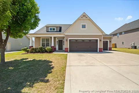 343 Fountain Grove Dr, Raeford, NC 28376
