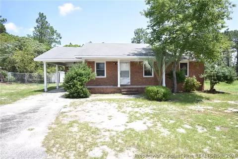 3200 Teakwood Ct, Hope Mills, NC 28348