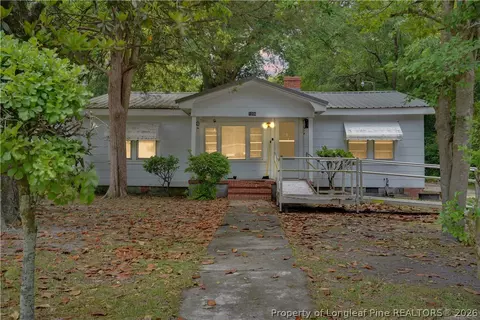 1006 James St, Elizabethtown, NC 28337