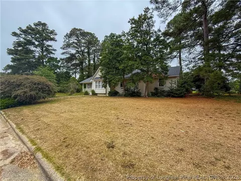 808 Rutledge Dr, Fayetteville, NC 28311