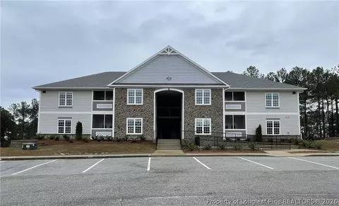 220 Gallery Dr #204, Spring Lake, NC 28390