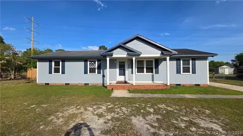 3611 Kenny Dr, Hope Mills, NC 28348