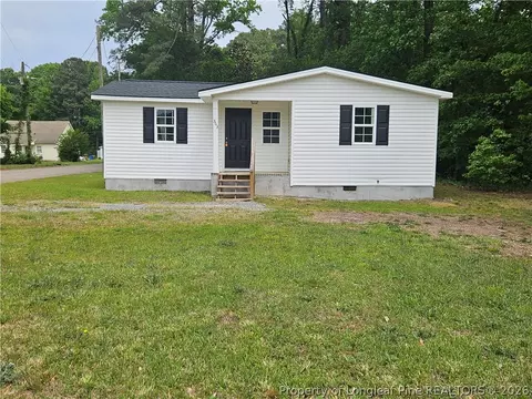 363 Neville St, Fayetteville, NC 28301