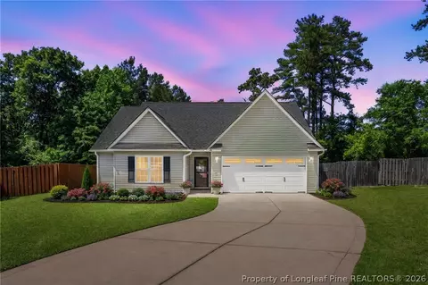 108 Woodland Ct, Raeford, NC 28376