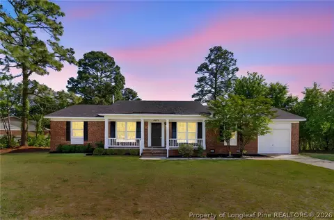 2027 Gillingham Cir, Fayetteville, NC 28304