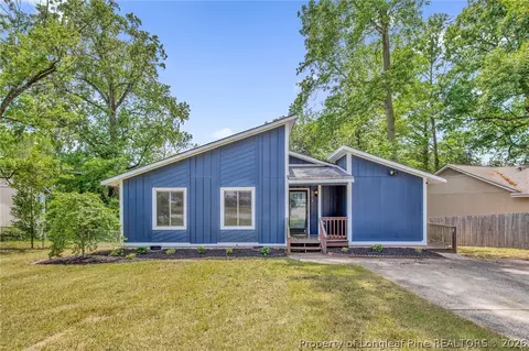 5915 Laguna Dr, Fayetteville, NC 28314