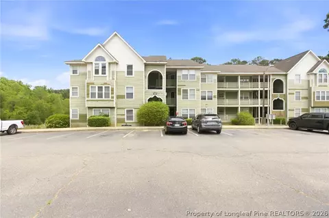 962 Stewarts Creek Dr #1, Fayetteville, NC 28314