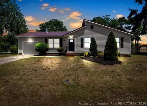 6312 Milton Dr, Fayetteville, NC 28304