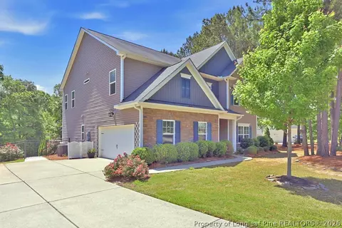 609 Prospectors Ln, Sanford, NC 27330