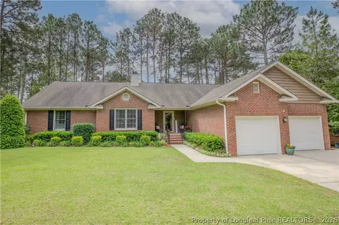 7815 Shuttle Rd, Fayetteville, NC 28311