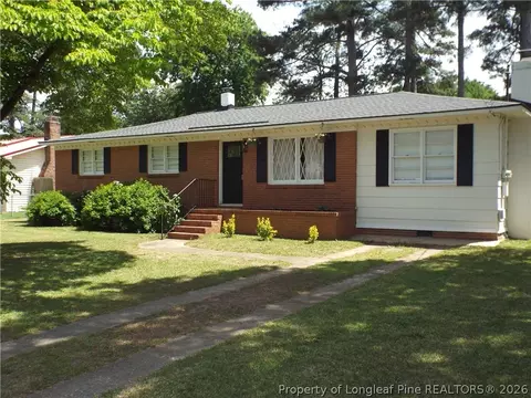 5101 N Sumac Cir, Fayetteville, NC 28304
