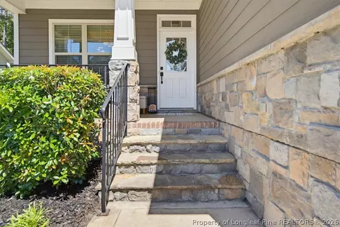 Exterior - 135 Valley Stream Rd, Spring Lake, NC 28390 photo 4 of 9