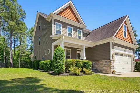 Exterior - 135 Valley Stream Rd, Spring Lake, NC 28390 photo 3 of 9