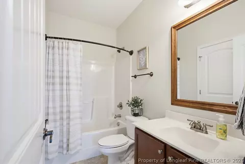 Bath - 135 Valley Stream Rd, Spring Lake, NC 28390 photo 1 of 6