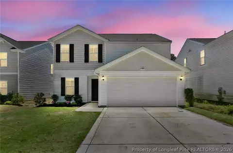 5423 E Patterson St, Hope Mills, NC 28348