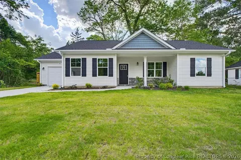320 Currie Ct, Fayetteville, NC 28301