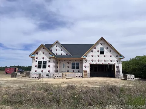 1102 W Carthage Rd, Lumberton, NC 28360