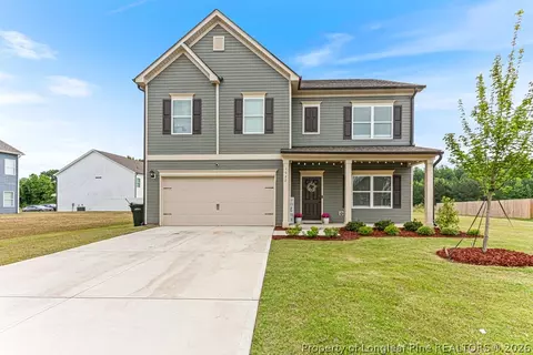 1622 Old Barn Rd, Fayetteville, NC 28312