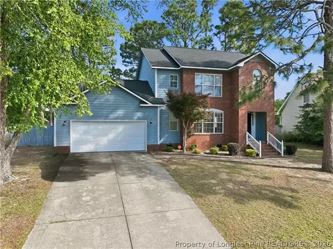 712 Connaly Dr, Hope Mills, NC 28348
