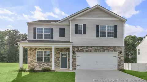 718 Lazy Elm Ln, Aberdeen, NC 28315