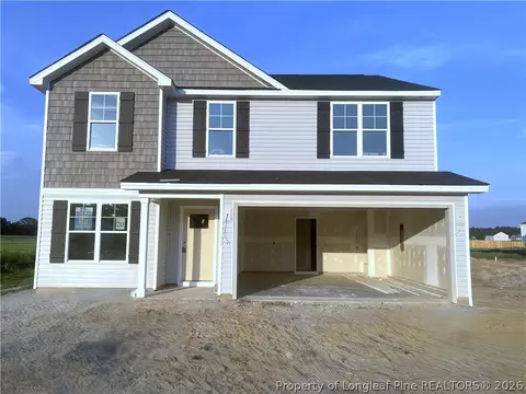 38 Coachman Ln, Autryville, NC 28318