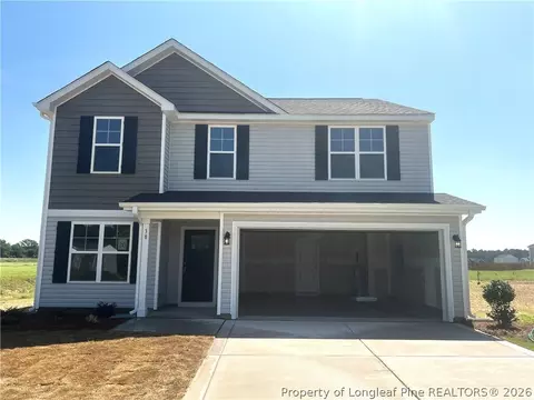 38 Coachman Ln, Autryville, NC 28318