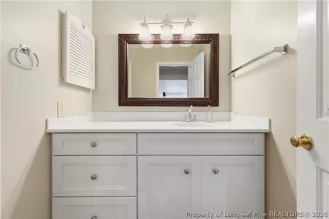 Bath - 180 Barton Hills Ct, Pinehurst, NC 28374 photo 3 of 4