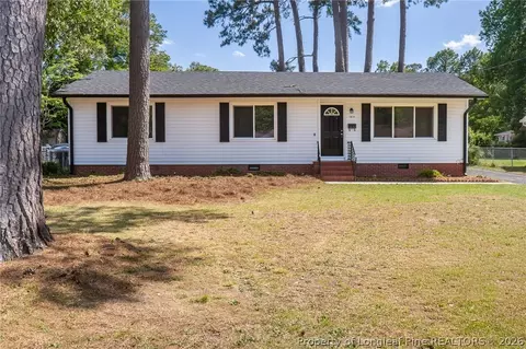 1813 Manteo St, Fayetteville, NC 28303