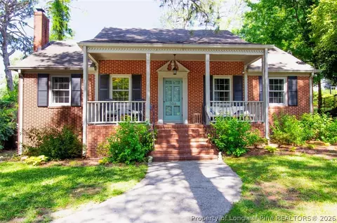 304 Woodcrest Rd, Fayetteville, NC 28305