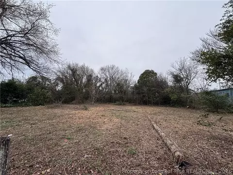 447 Hillsboro St, Fayetteville, NC 28301