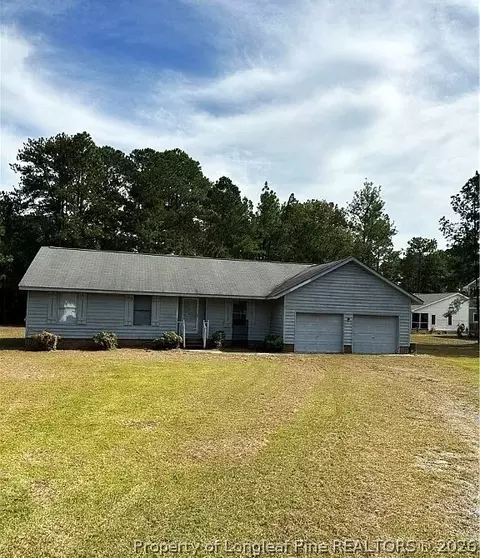 743 Warbler Pl, Vass, NC 28394