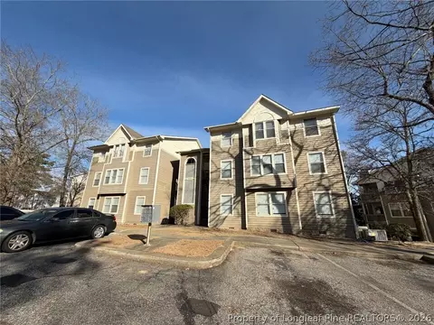 1010 Wood Creek Dr #4, Fayetteville, NC 28314