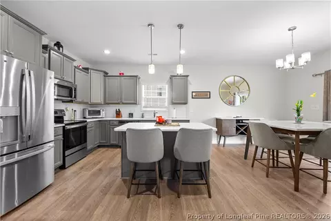 1116 Mayfern Dr, Hope Mills, NC 28348