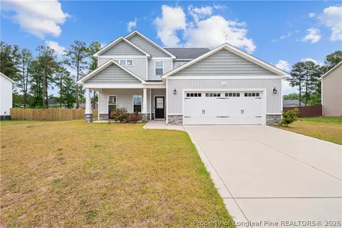 1116 Mayfern Dr, Hope Mills, NC 28348