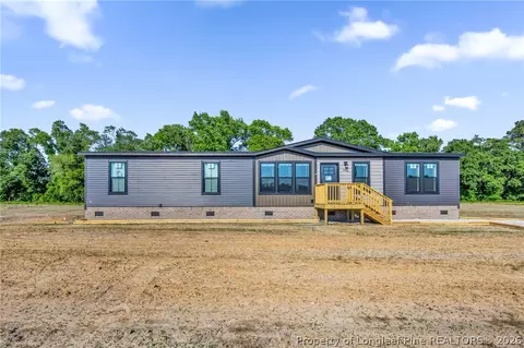 157 Atlas Dr, Lumberton, NC 28358